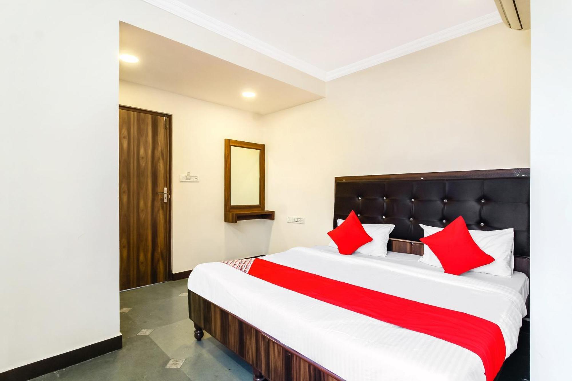 Hotel O Tokyo Hyderabad Esterno foto